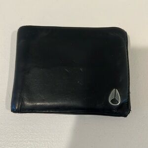 Nixon men’s leather wallet